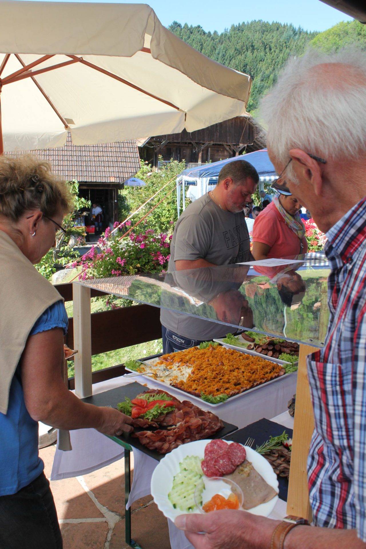 Naturpark-Genuss-Brunch auf dem Bauernhof.