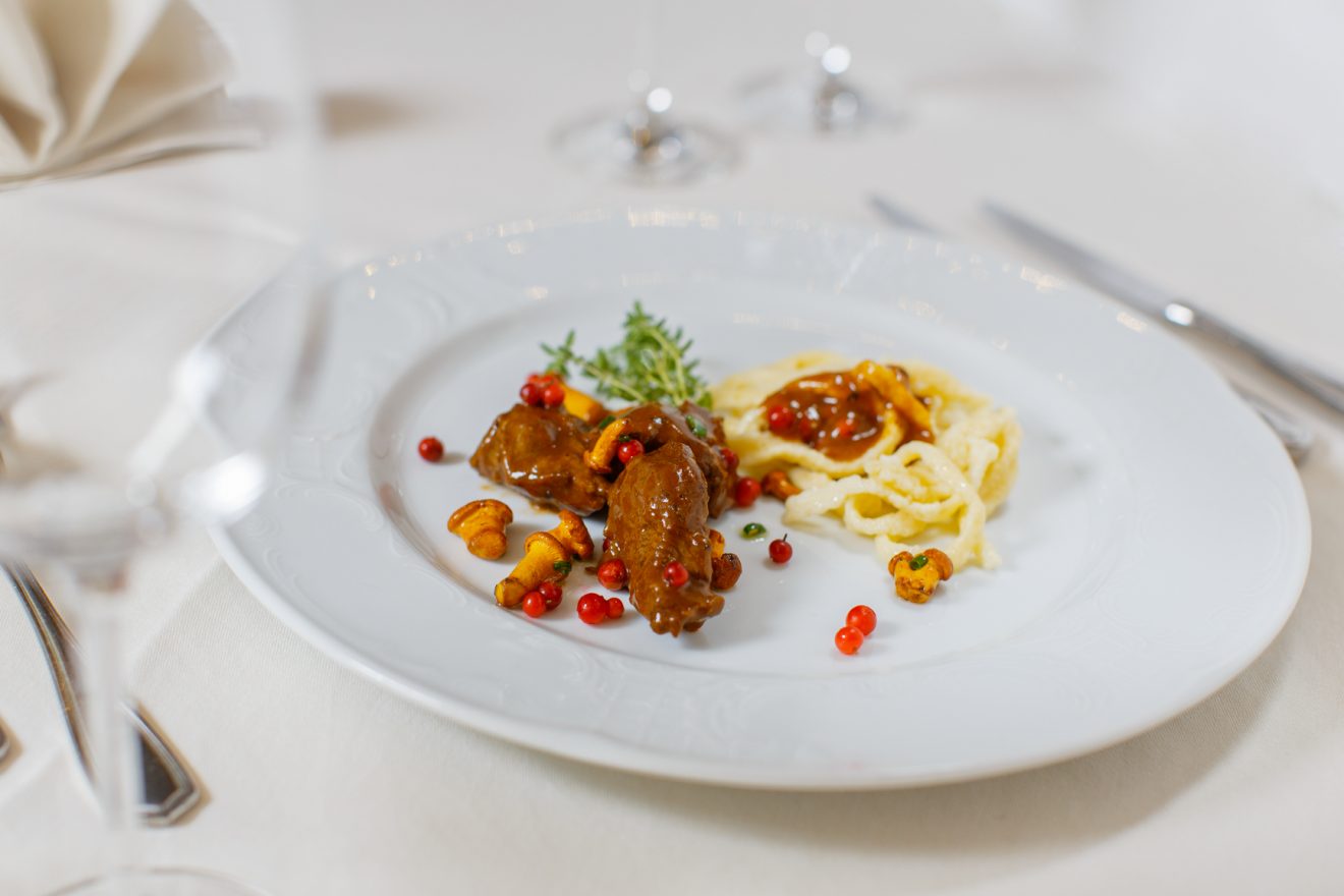 Landidyll Hotel Hirschen Oberwolfach Spezialitäten Gerichte Food