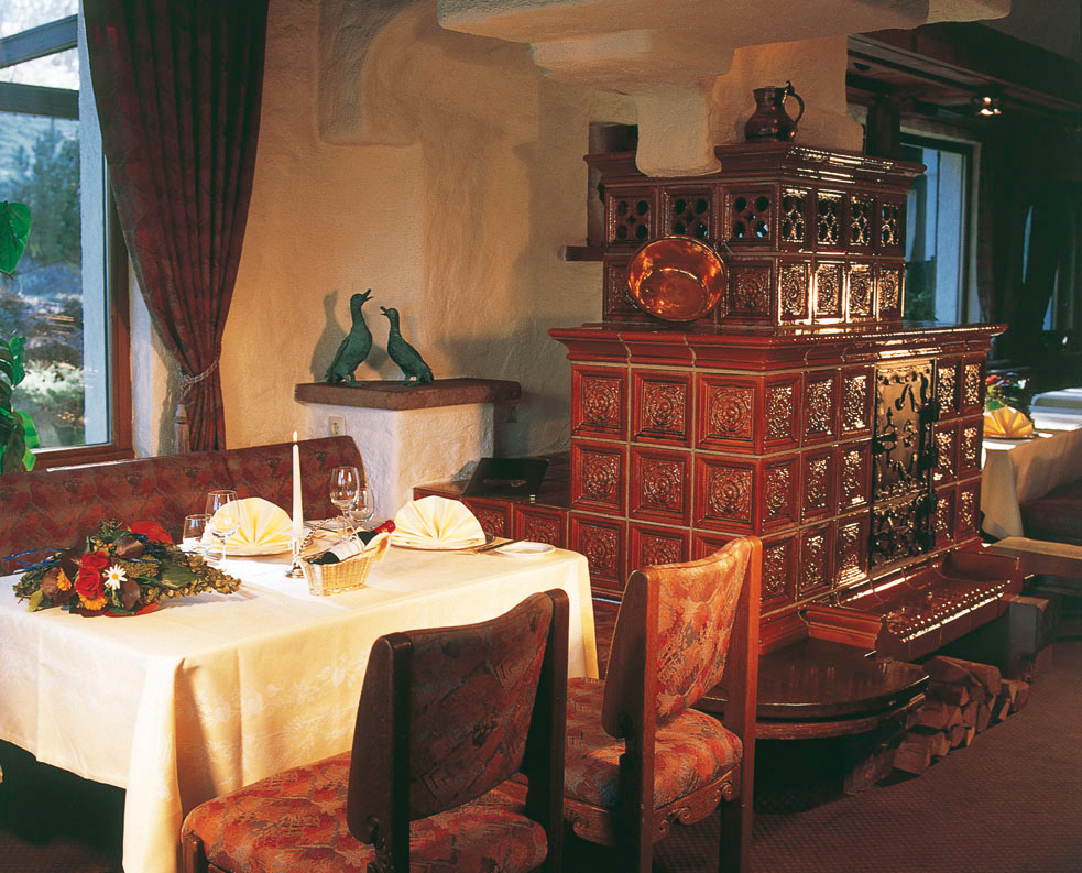 Kachelofen Hotel Waldsägmühle Pfalzgrafenweiler-Kälberbronn