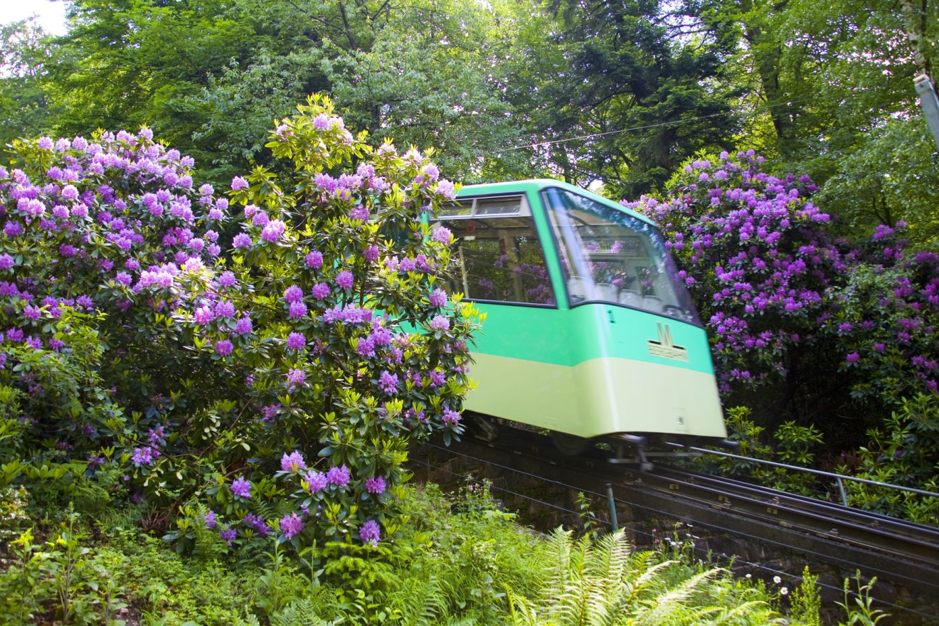 Merkurbahn auf dem Weg zum Gipfel