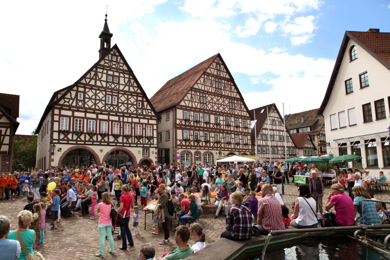 Veranstaltung auf dem Marktplatz von Dornstetten