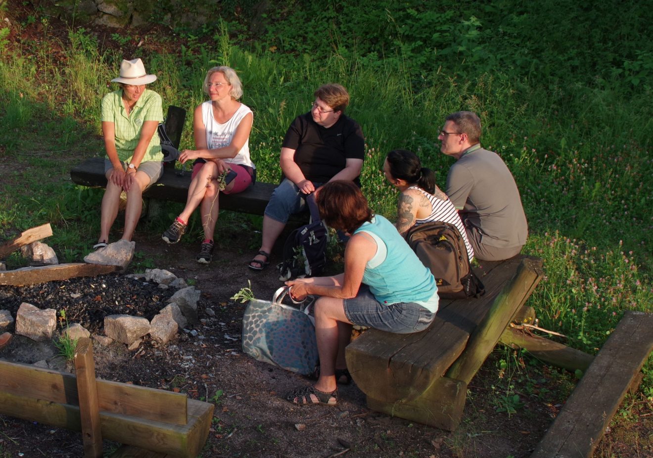 Kräuterwanderung über den Dächern von Schiltach: Ausklang auf dem Schlossberg