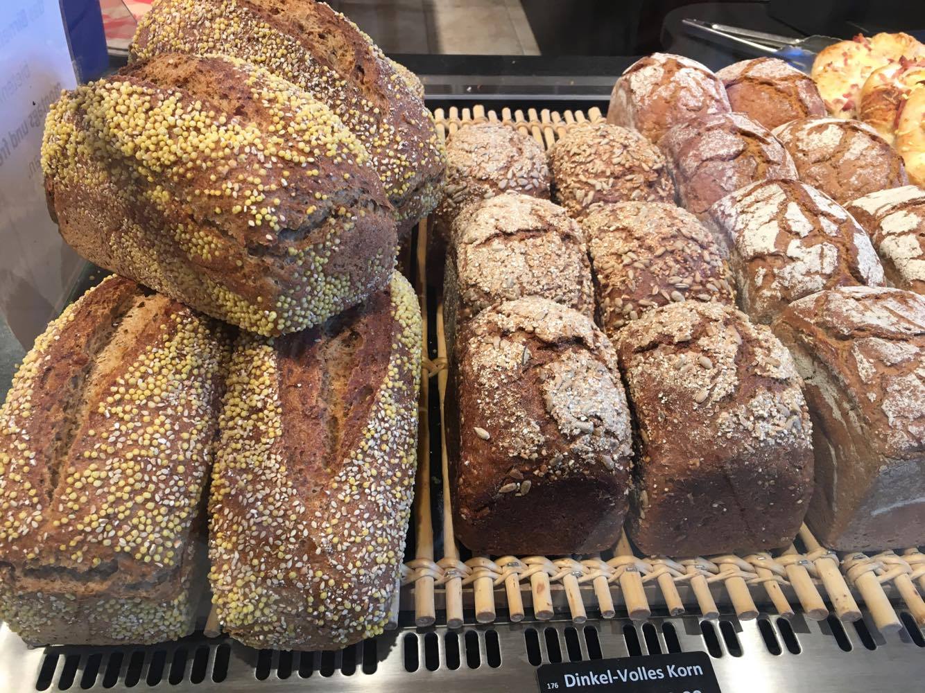 Frischgebackene Brote in der Geroldsauer Mühle