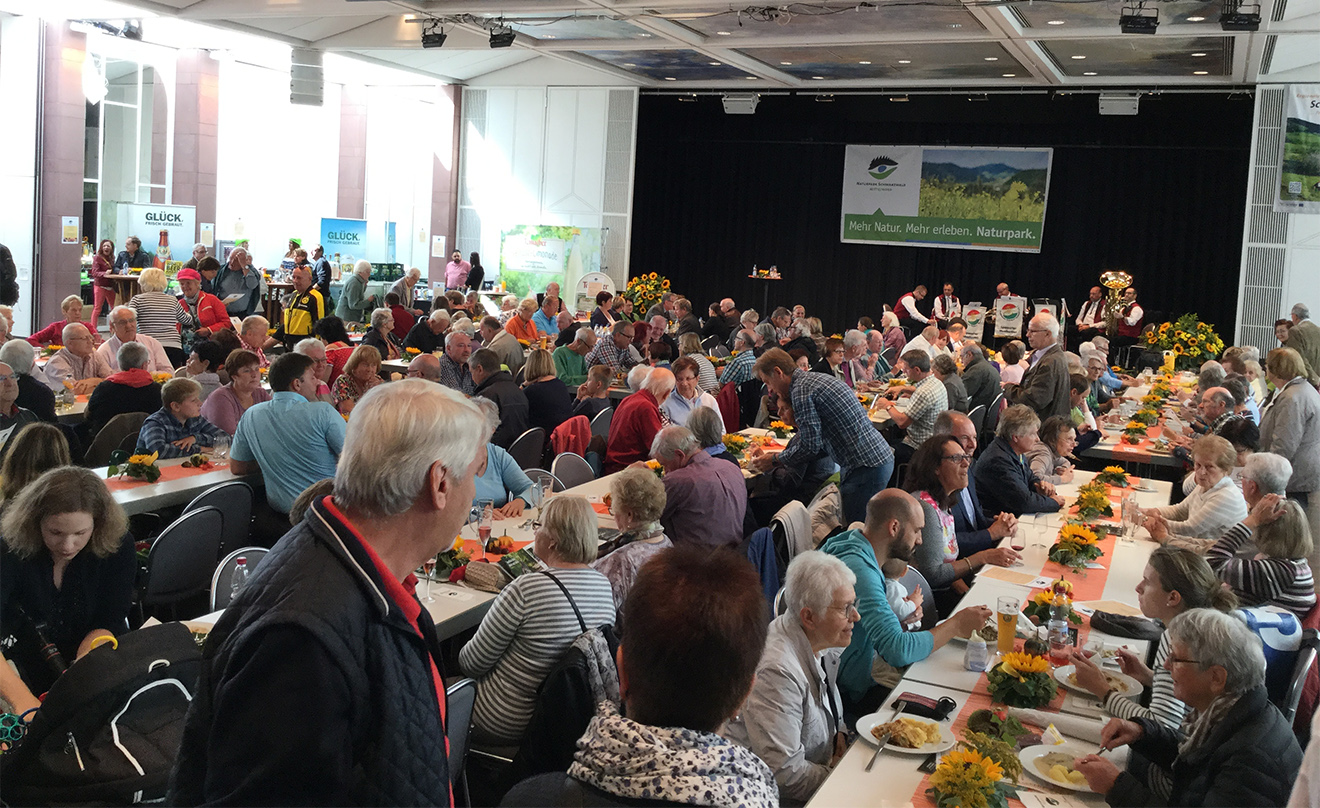 Naturpark Schwarzwald Blog, Genuss-Messe Ettlingen, lange Tafel
