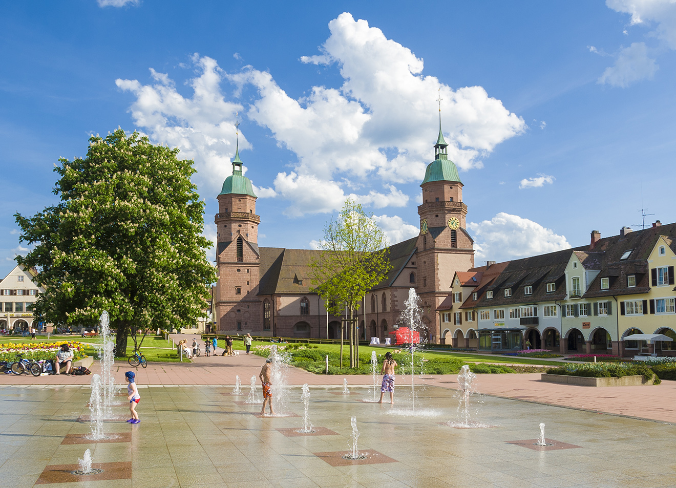 Naturpark Schwarzwald Mitte/Nord: Am Tag des offenen Denkmals gibt es spezielle Führungen auch durch die Stadtkirche Freudenstadt, Bild: Shutterstock/Jürgen Wackenhut