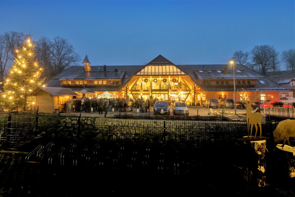 Der heilige Nikolaus kommt in die Geroldsauer Mühle