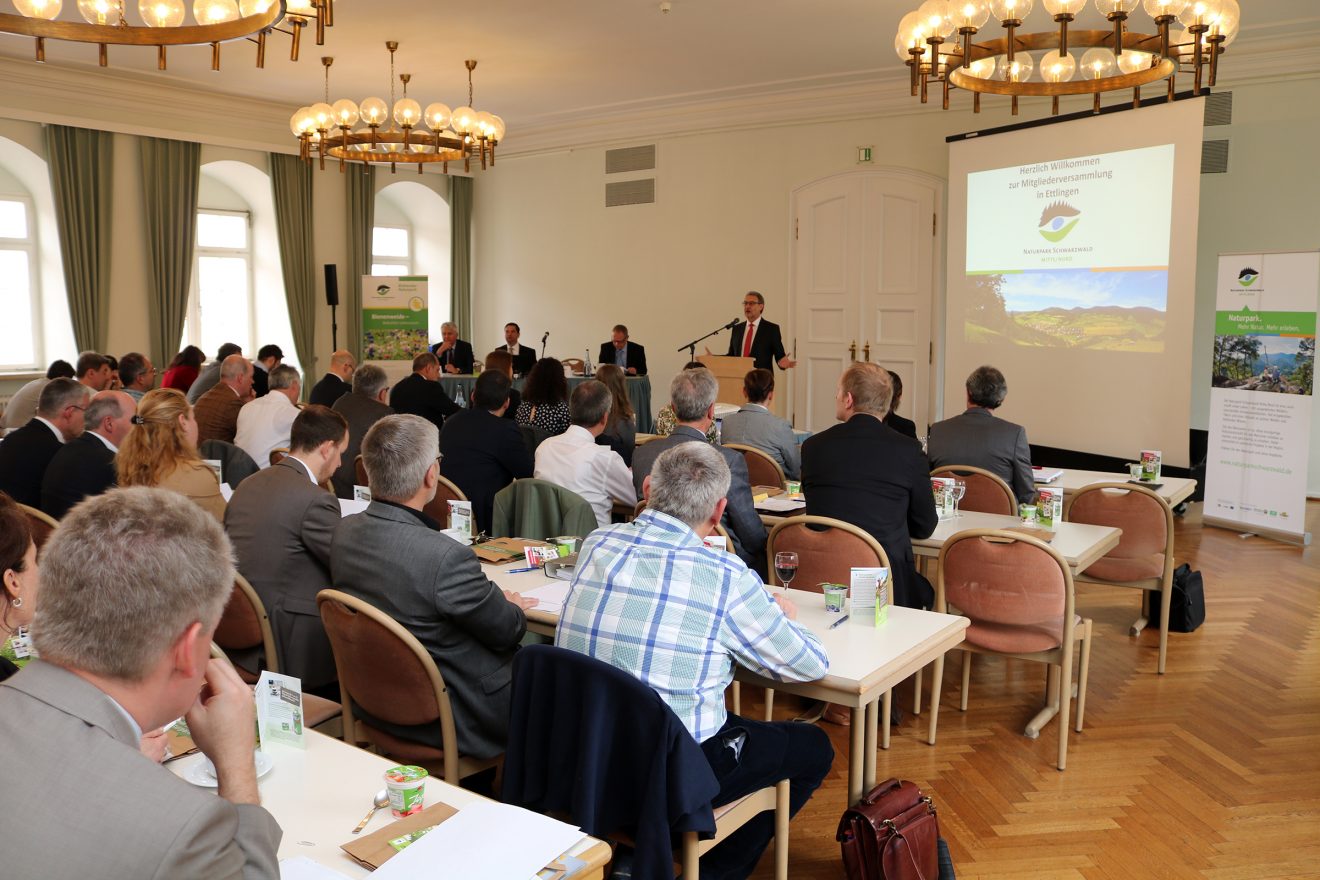 Naturpark-Mitgliederversammlung 2018 im Schloss Ettlingen