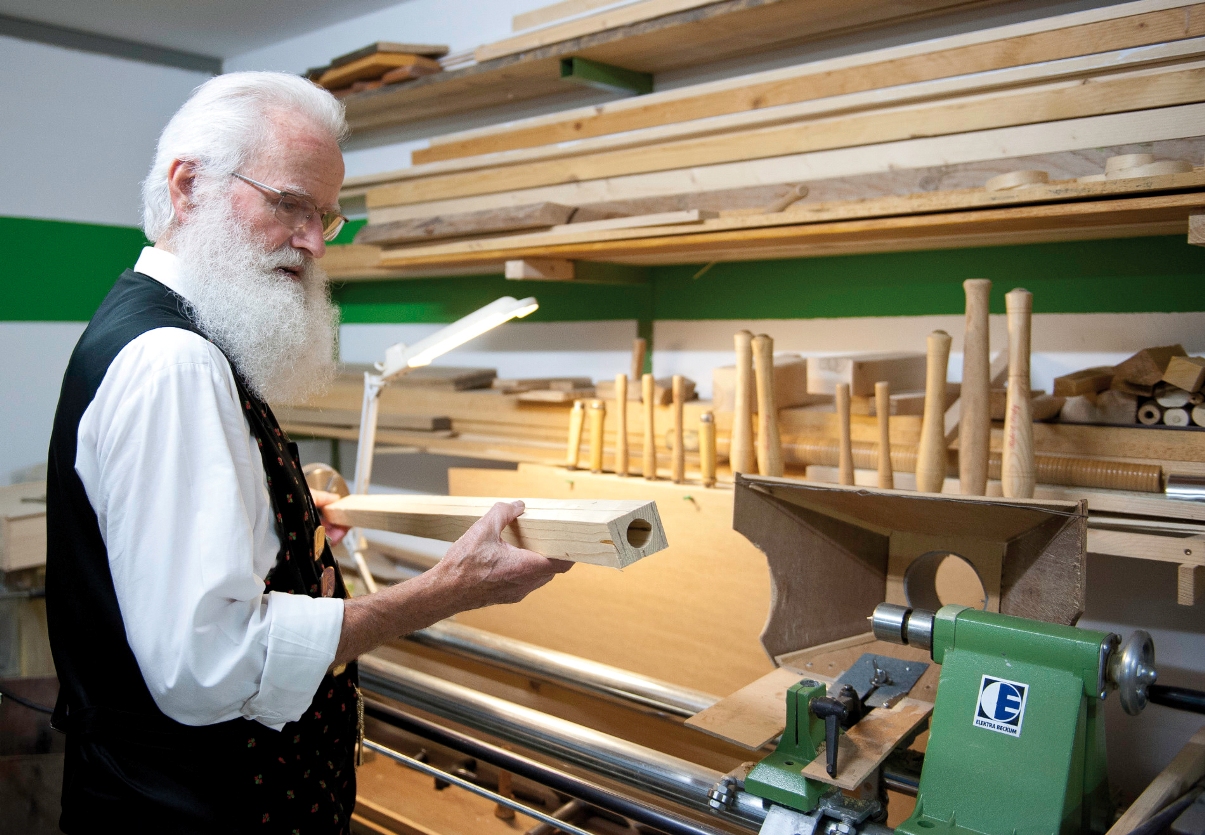 Paul Boschert, Alphornbläser und -bauer aus Nordrach