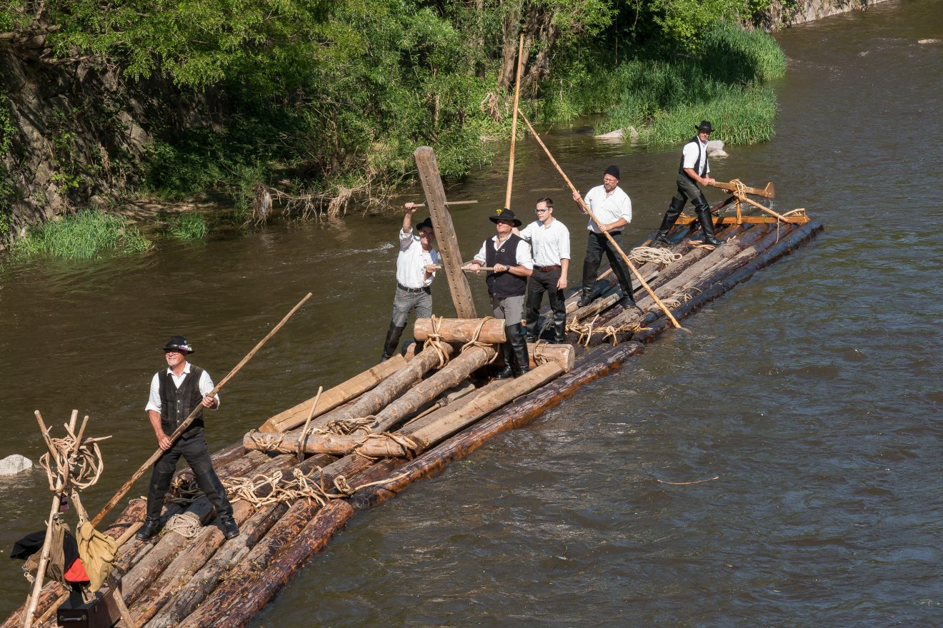 Floßfahrt auf der Kinzig