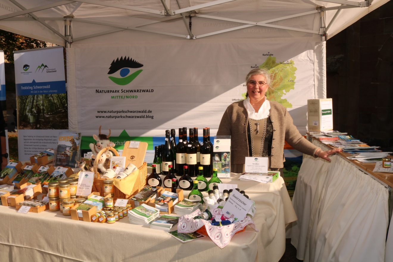 Markt der Naturparke im Klosterhof von Maulbronn