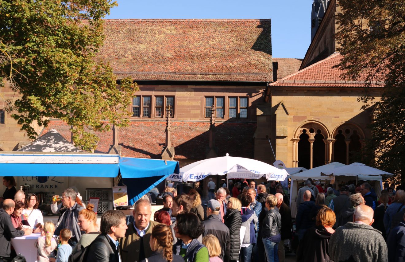 Markt der Naturparke im Klosterhof von Maulbronn