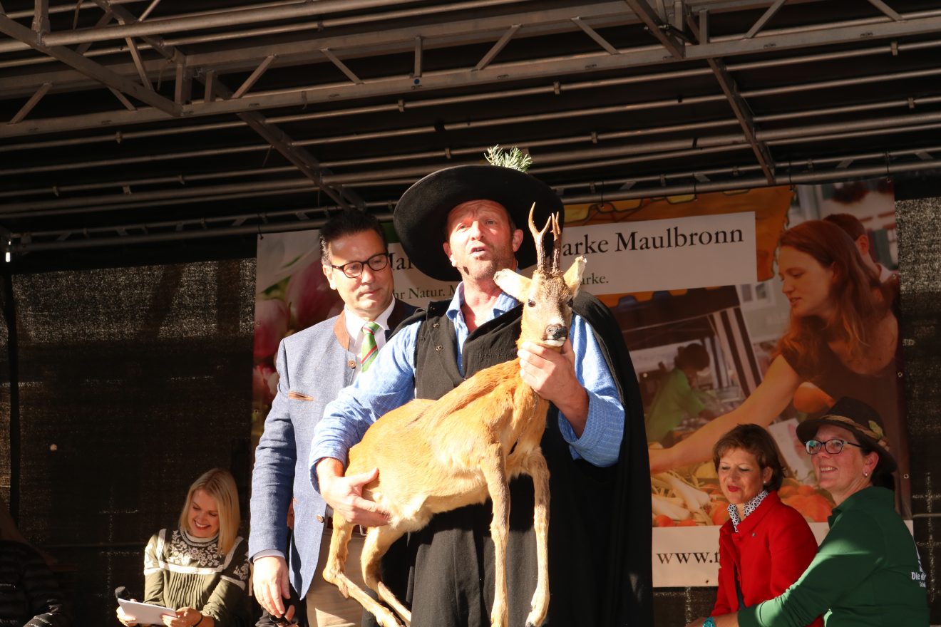 Markt der Naturparke im Klosterhof von Maulbronn