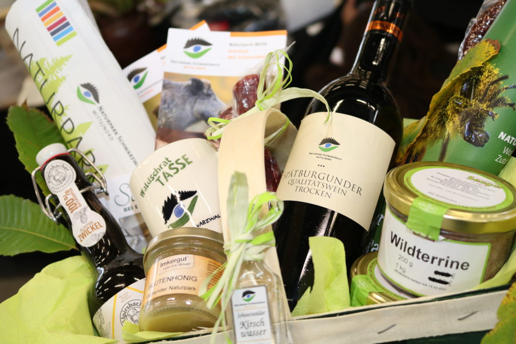 Richtig gut an kam das Sonderthema der Genuss-Messe: Am Infostand informierten die Mitarbeiter von Naturpark und Kosmos Schwarzwald über das Pilotprojekt „Wilde Sau“.