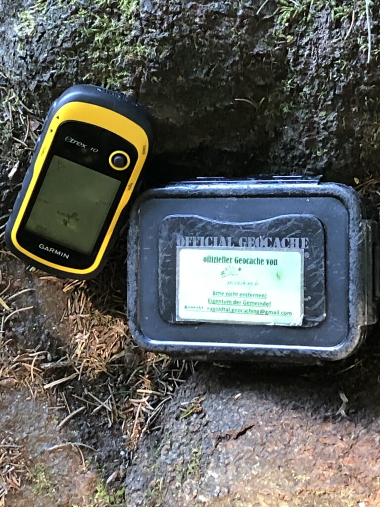 Microadventure Geocaching