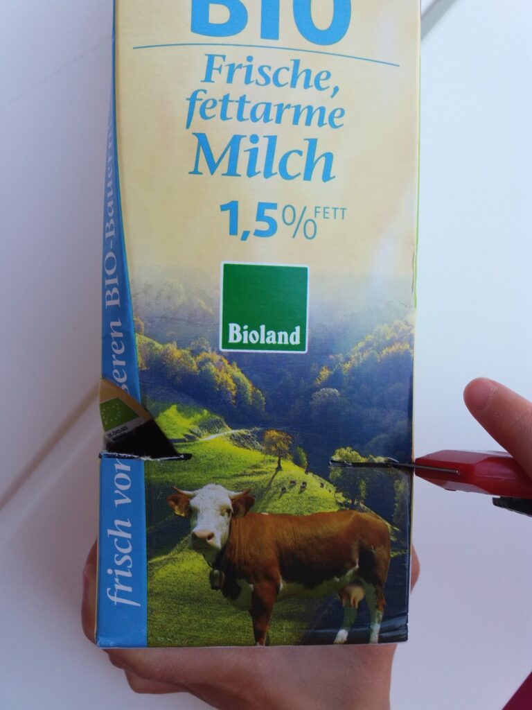 Futterspender für Gartenvögel
