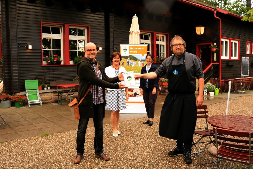 Drei neue Naturpark-Wirte - Waldgaststätte Turm Fremersberg Baden-Baden