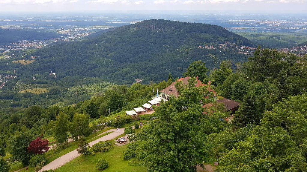 AOK-Gesundheitstipp: Entspannender Urlaubs-Roadtrip zu den Sehenswürdigkeiten des Schwarzwalds