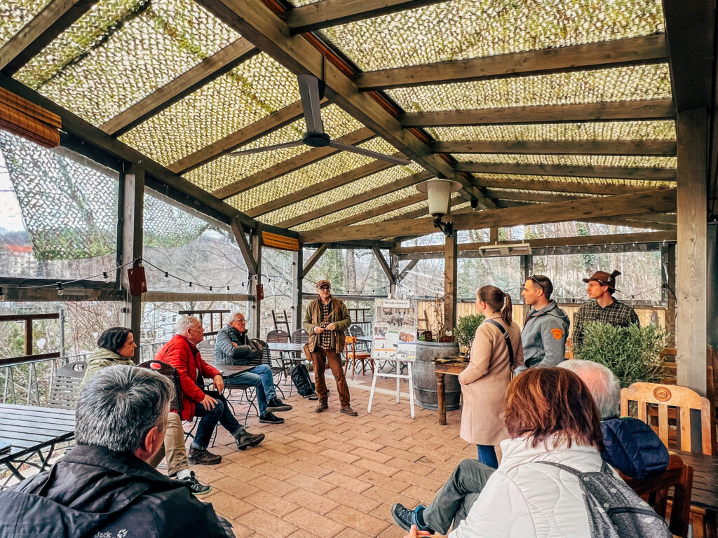 Spannender Kurzvortrag von Jäger Tom Stolz 
