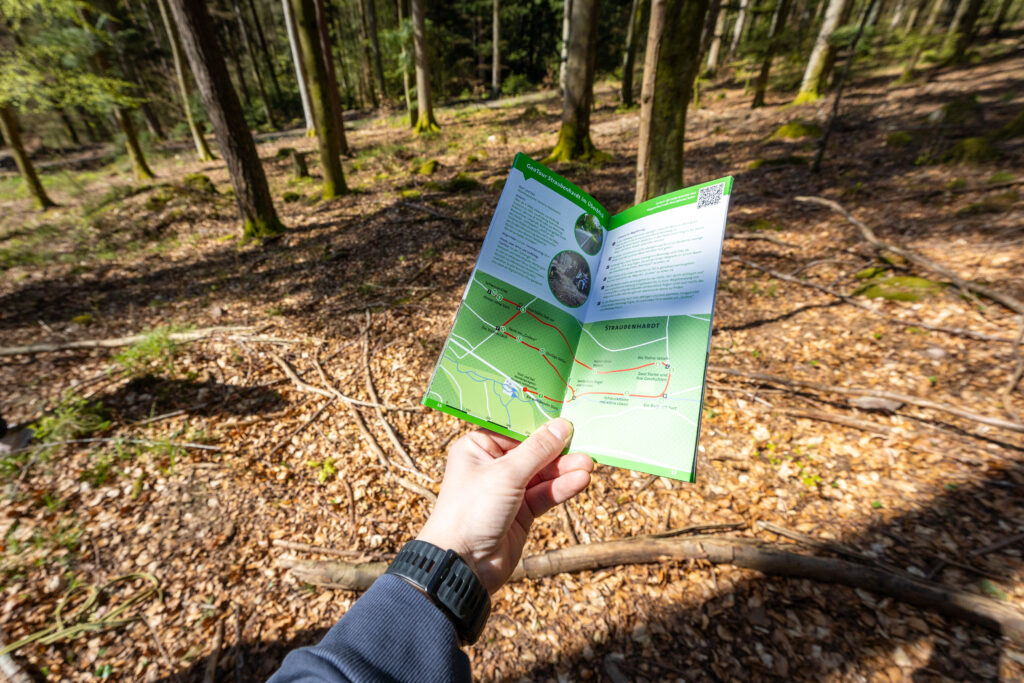 Begleitbroschüre Naturpark Geo-Touren