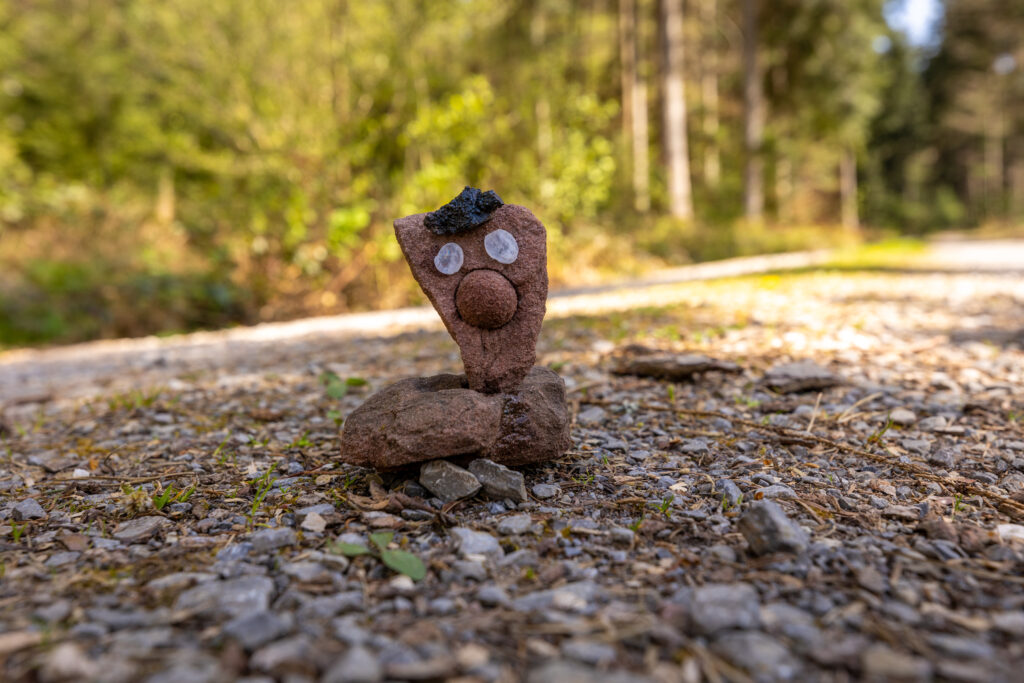 Holzi aus Gesteinen aus dem Holzbachtal