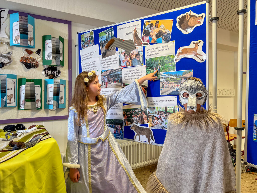 Kinder stellen ihre Naturpark Projekte vor 