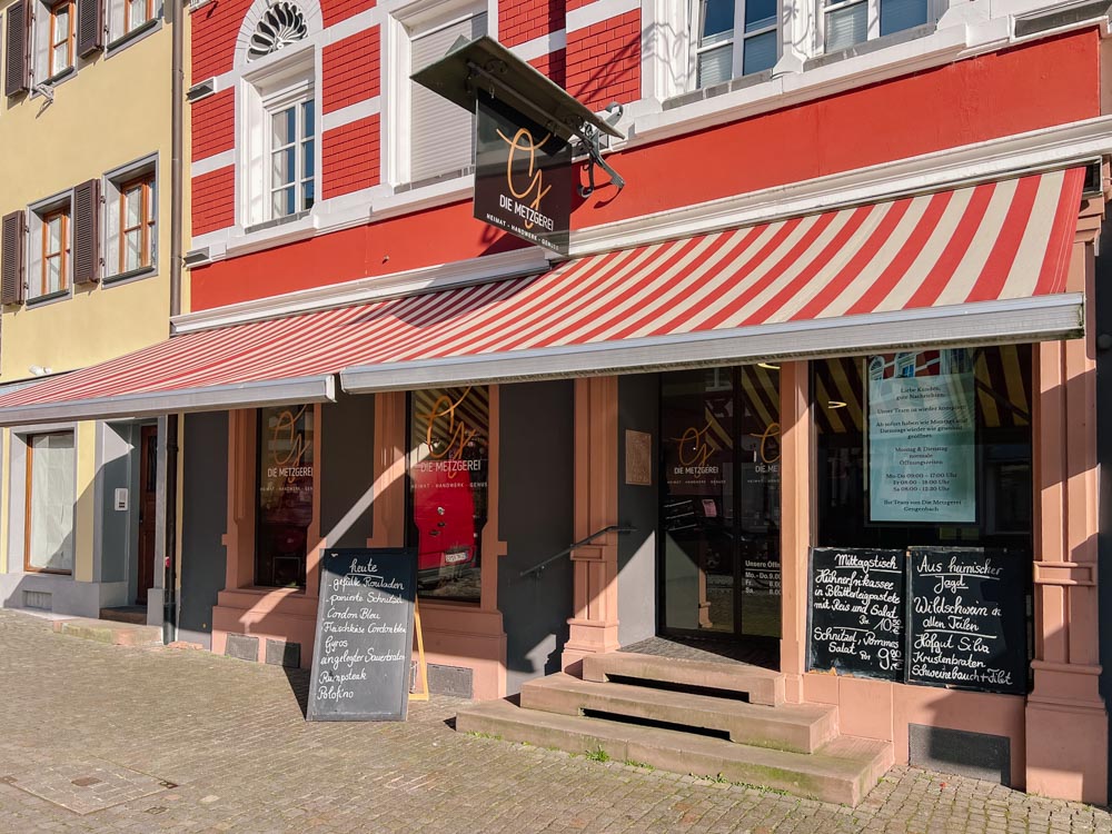 Außenansicht Ladengeschäft von 