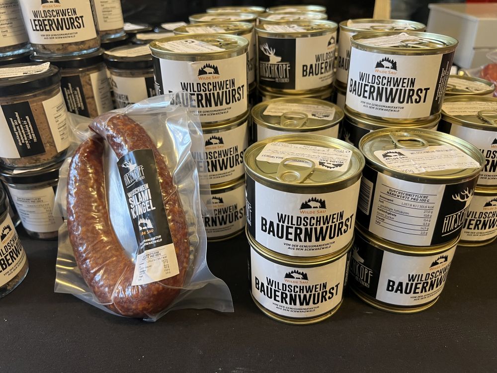 Wilde Sau-Produkte Hirschkopf Metzgerei