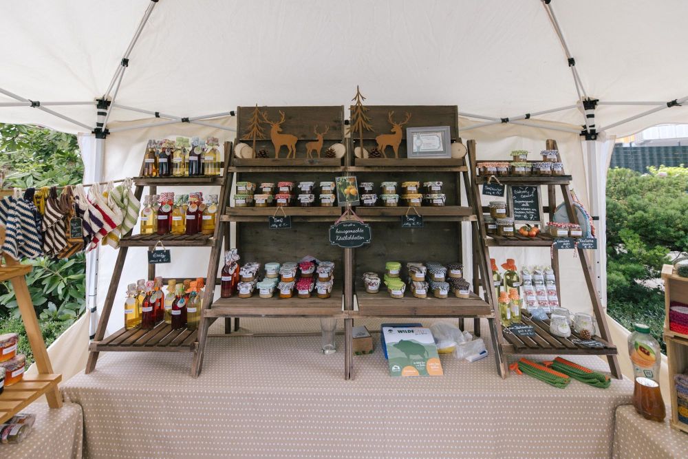 Stand mit Brotaufstrichen