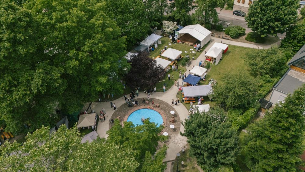 Naturpark-Markt in Loffenau aus der Vogelperspektive