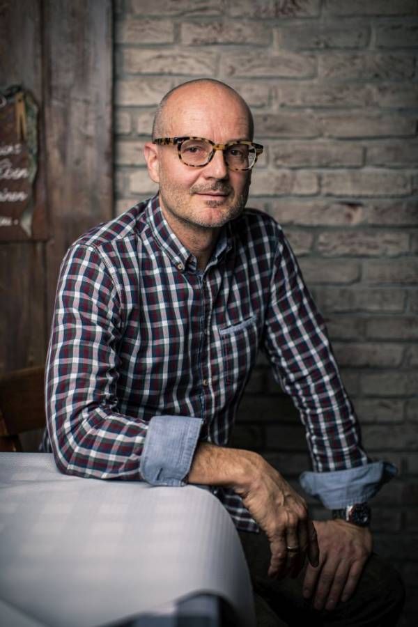 Porträtbild Tom Stolz