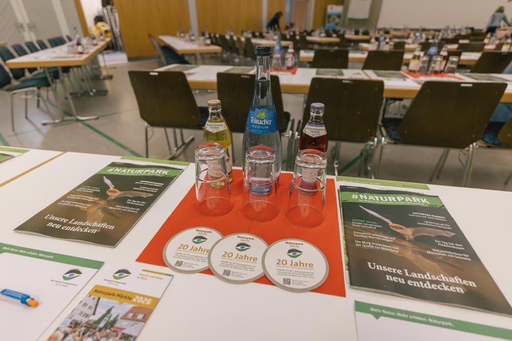 Naturaprk-Infomaterialien, Teinacher Wasser und Alpirsbacher Saftschorlen