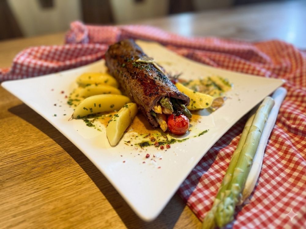 Rumsteak-Roulade mit Spargel