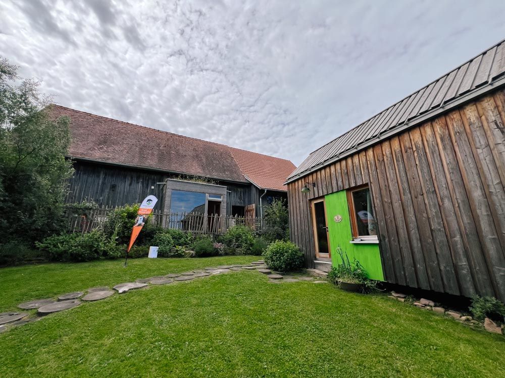 Dorfscheune und Tiny House