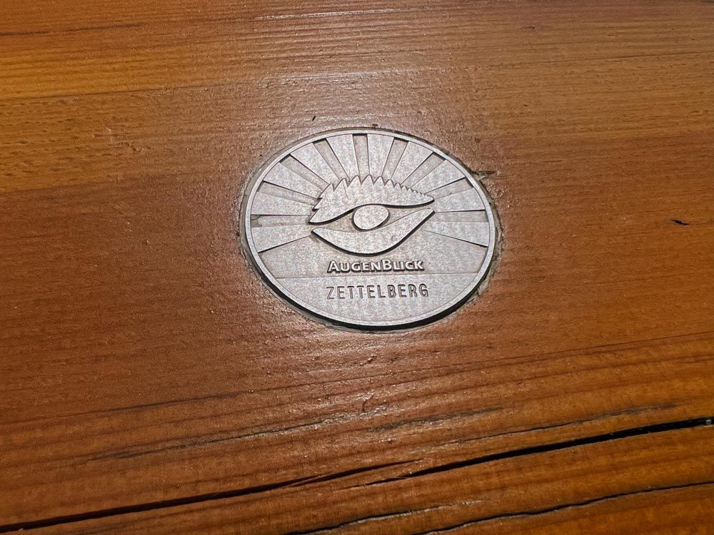 Plakette mit Naturpark-AugenBlick-Logo