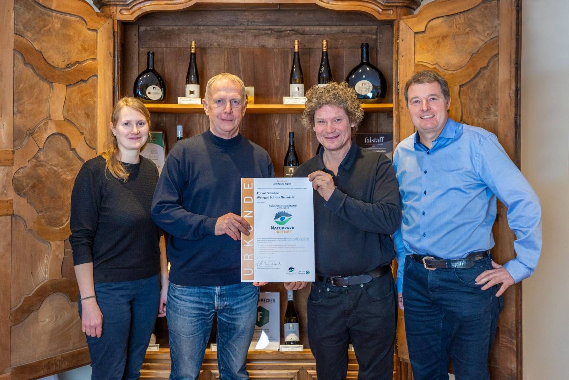 Weingut Schloss Neuweier Baden-Baden, Foto: Johannes Nickel