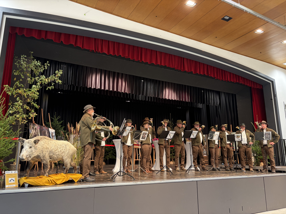 Jagdhornbläser auf der Bühne